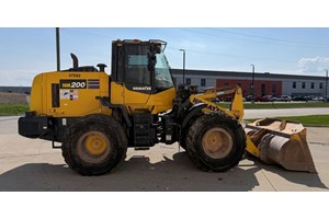 2022 Komatsu WA200-8  Wheel Loader